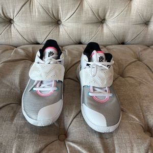 Nike Kyrie Flytrap 3